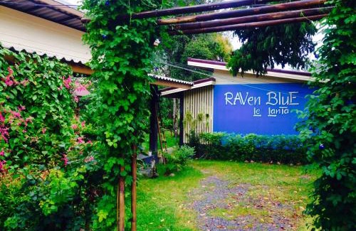 Ko Lanta House | Raven Blue