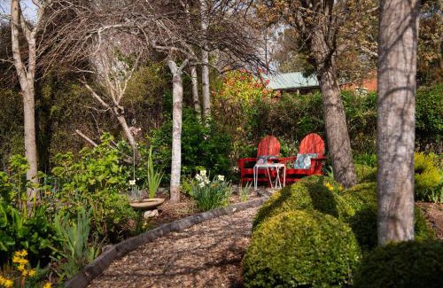 Daylesford House | Raven Cottage- gorgeous gardens and cosy fire
