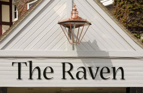Hook Hotel | Raven Hotel by Greene King Inns