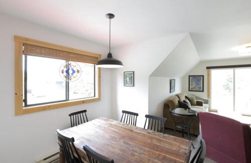 Ucluelet Apartment | Raven Lady #202- Ucluelet, Sleeps 4, Pet Friendly