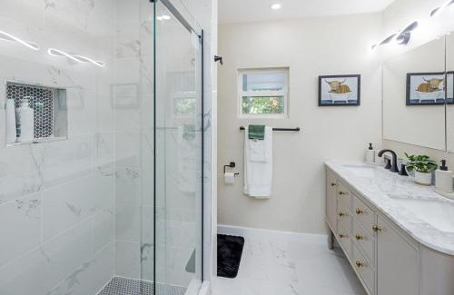 Albany House | Ravenna Pond Retreat