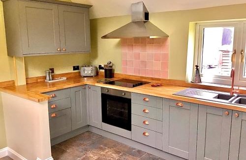 Pentrefelin Other | Ravenscroft Retreats Glamping