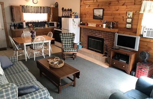 Glouster Cottage | Ravine Trail Cabin at Burr Oak State Park, Drive in, Hike in, Boat in, Sleep in!