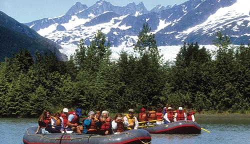Mendenhall Valley Apartment | Raw Gold - Affordable, Near Mendenhall Glacier, Trails, and Conveniences - DISCOUNTS ON TOURS!