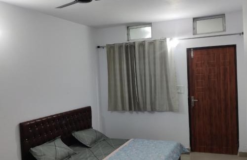 Narainkoti Bed & Breakfast | Rawat Homestay