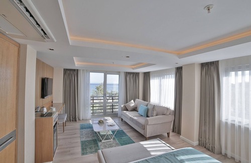 Edremit Hotel | Rawda Resort Hotel Altinoluk