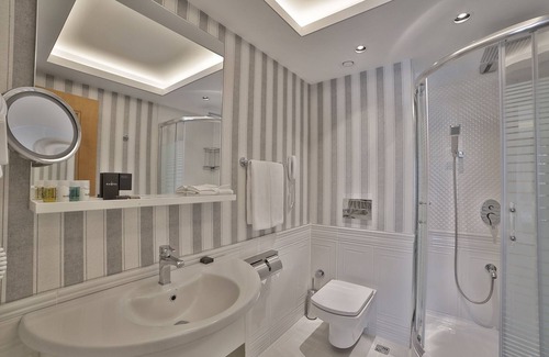 Edremit Hotel | Rawda Resort Hotel Altinoluk