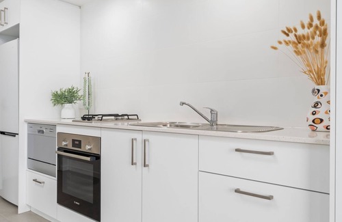 Wamberal Apartment | Ray of Sunshine, Wamberal Isyd