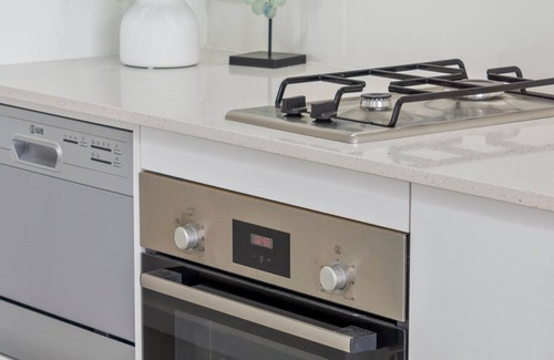 Wamberal Apartment | Ray of Sunshine, Wamberal Isyd