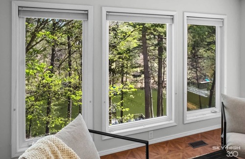 Bella Vista House | Rayburn Luxe On The Lake