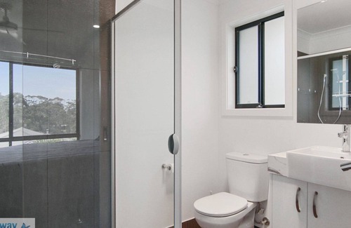 Tura Beach House | Rays on Elizabeth Parade - Pet friendly home in Tura Beach!