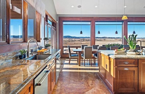 Sturgis Villa | Raz Hideaway 7BR Ranch with Panoramic Mountain View - Sleeps 24!