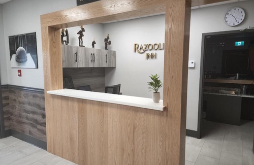 Stephenville Hotel | Razoolies Inn