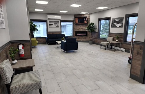 Stephenville Hotel | Razoolies Inn