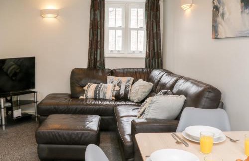 West Cliff House | Razorbill Cottage