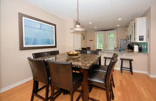 Vilano Beach House | Read our Reviews! We are the heart of Vilano Beach & steps away from the ocean