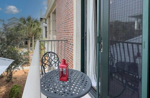 Seacrest Beach Condo | Ready, Set, Beach! 30A Condo w/2 Pools – Sleeps 4