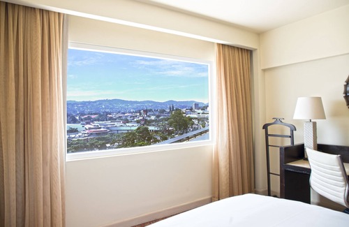 San Salvador Hotel | Real InterContinental San Salvador at Metrocentro Mall by IHG