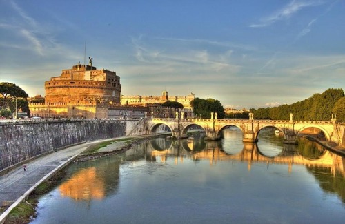Vatican House | Reale House Rooms