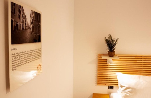Vatican House | Reale House Rooms