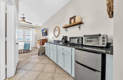 Seacrest Beach Condo | Reba’s Retreat – A Charming Seacrest Beach Escape