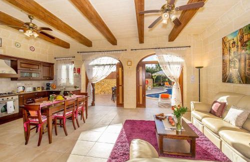 Qala House | Rebbiegha Holiday Home