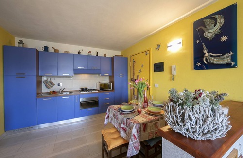 Bardonecchia Apartment | Rebecca's House (few steps from skiing)