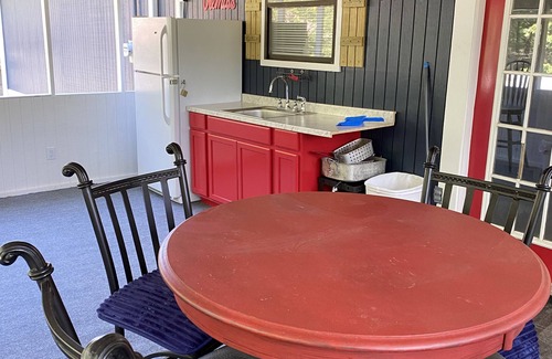 Oxford House | Rebel-Great cabin near upper lake at Sardis. Only 20 mins to Oxford
