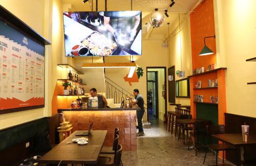 Hoan Kiem Hostel | Rebel Rooster Hostel