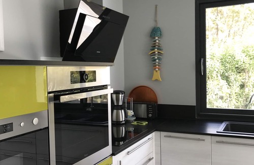Carqueiranne House | Recent cubic house near the beach