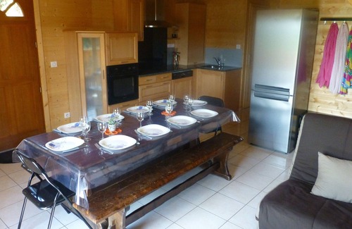 Besse-en-Chandesse Ski Chalet | Recent chalet Eléane, all comfort, sunny terrace and mountain view