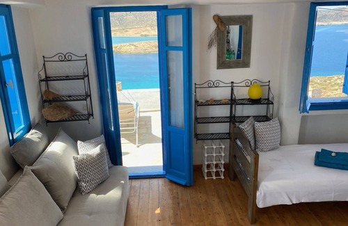 Antiparos House | Recently built, charming, Cyclades type house with panoramic view of the Aegean
