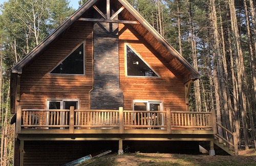 Jay House | Recently built luxury cabin in Lake Placid region minutes away from Whiteface.