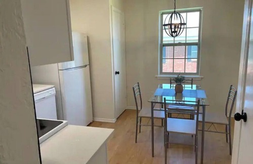 Central Oklahoma City Condo | Recently remodeled two bedroom condo in Okc