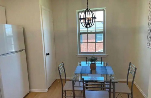 Central Oklahoma City Condo | Recently remodeled two bedroom condo in Okc