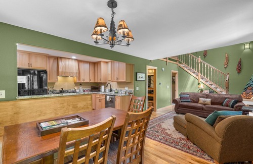 Mount Hood Village Cabin | Recently remodeled riverfront home with fireplace, firepit & W/D - dog-friendly