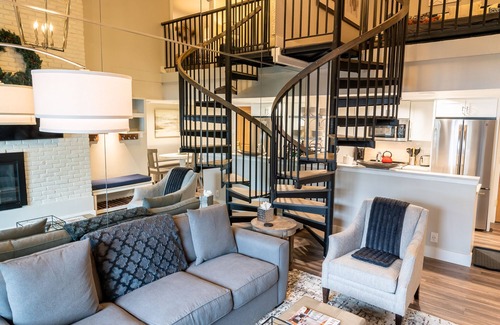 Vail Condo | Recently renovated luxury condo in the heart of Vail Village [ToV #008938]