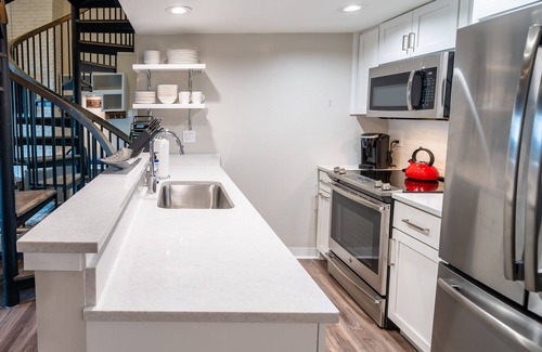 Vail Condo | Recently renovated luxury condo in the heart of Vail Village [ToV #008938]