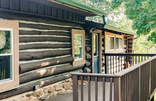 Pearisburg Cabin | Recently renovated mountaintop cabin!