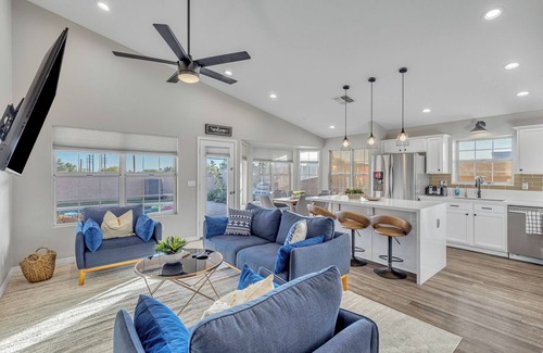 Mountain Park Ranch House | Recently renovated Phoenix home with private heated pool and mountian veiws