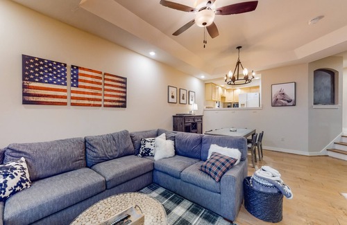 Ludlow Condo | Recently Renovated Ski-In/Out Condo w/Fireplace, Shared Pool, Hot Tub, Sauna