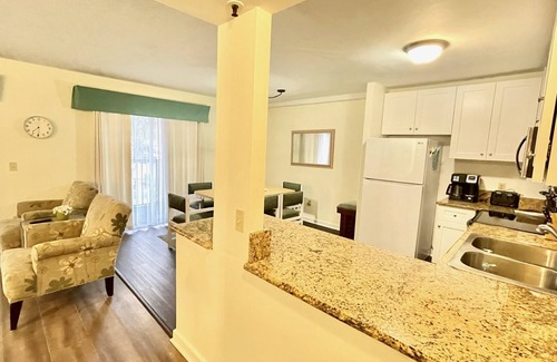Myrtle Beach Condo | Recently renovated 2br W/WiFi, Lazy River, Gym, Jacuzzi@mb Resort- 148B