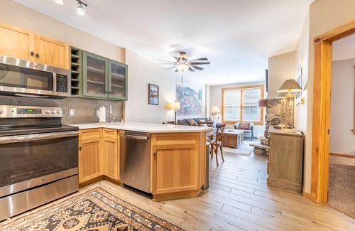 River Run Condo | Recently Renovated, Village/Partial Slope Views, Walk to Lifts, Shops, Dining
