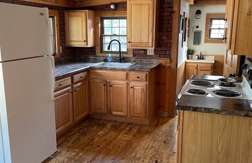 Port Austin Cottage | Recently Updated 2 Bedroom Beachfront Cottage #6