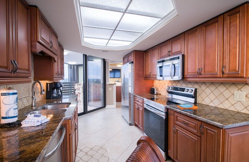 Myrtle Beach Condo | Recently updated condo, 24 hour secured building + Free Attraction Tickets!