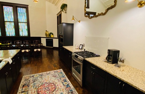 Cotter House | ❤️ Reclaimed history! Walk to the White River & café❤️
