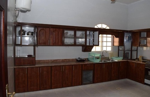 Salalah Villa | Red-37 - Bn Breek Villa