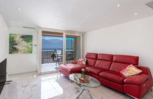 Ronco sopra Ascona Apartment | Red And Yellow Apartments - Happy Rentals