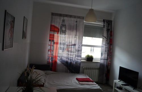 Lodz Apartment | Red Apartament