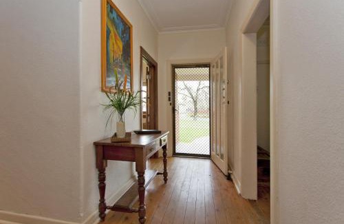 Albury House | Red Brick Beauty - Central Cottage